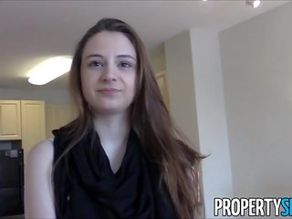 Propertysex - 若い リアル エステート エージェント ととも​​に 大きい ナチュラル ティッツ 手作り セックス ビデオ